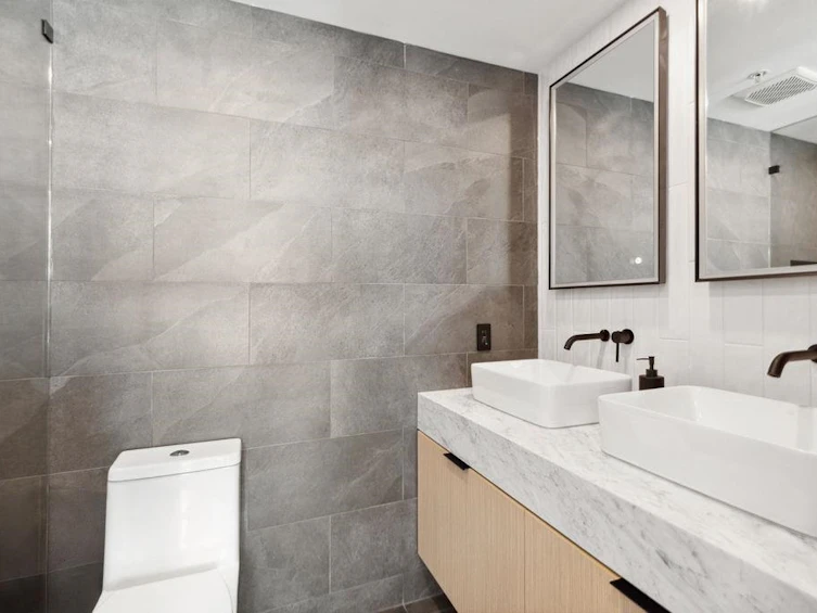 608-170 W 1st Street, North Vancouver, BC, V7M 3P2 - 18