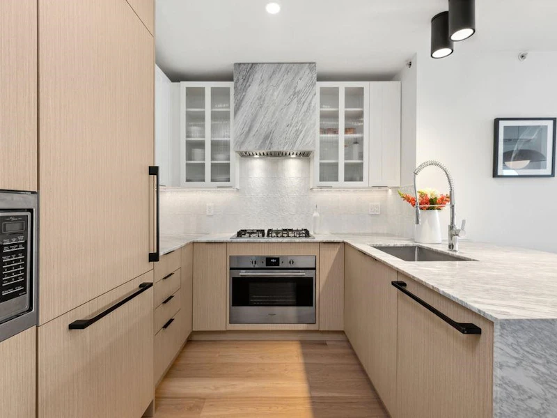608 - 170 W 1st Street, North Vancouver BC V7M 3P2