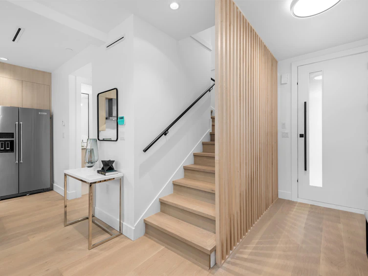 2038 E 1st Avenue, Vancouver, BC, V5N 1B5 - 13