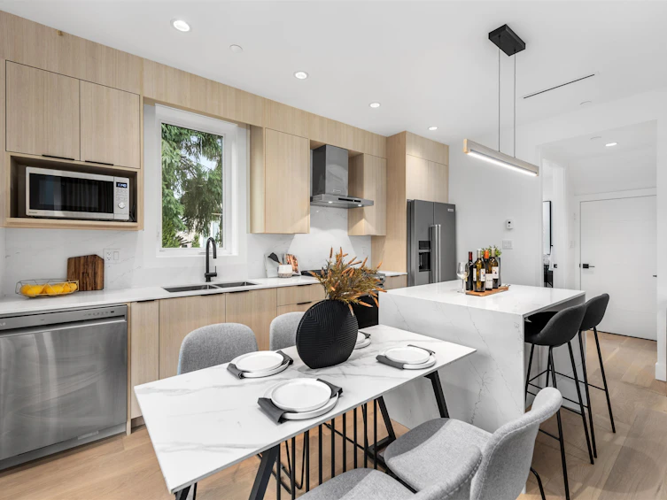 2038 E 1st Avenue, Vancouver, BC, V5N 1B5 - 9