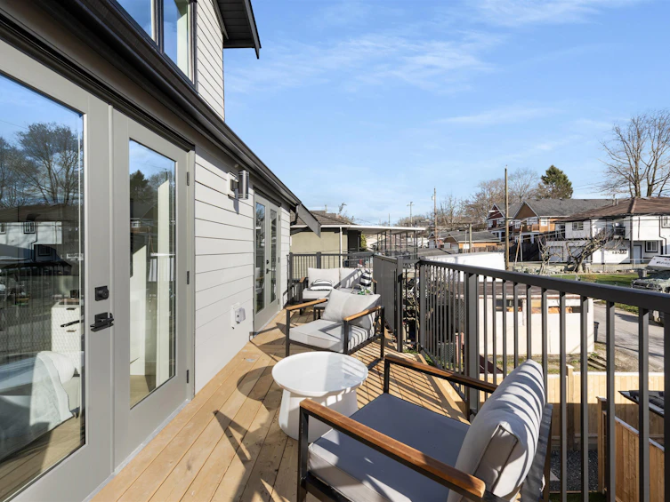 2038 E 1st Avenue, Vancouver, BC, V5N 1B5 - 35