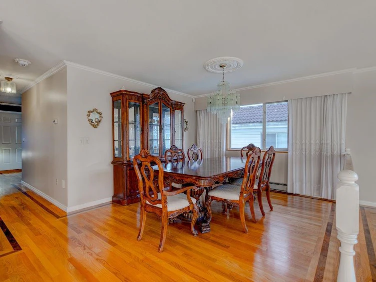 8166 11th Avenue, Burnaby, BC, V3N 2N9 - 5