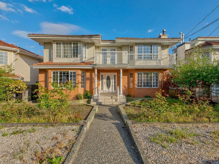 8166 11th Avenue, Burnaby, BC, V3N 2N9
