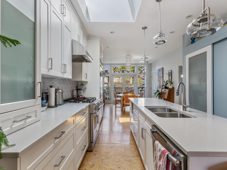 1953 Grant Street, Vancouver, BC, V5L 2Z1 - 10