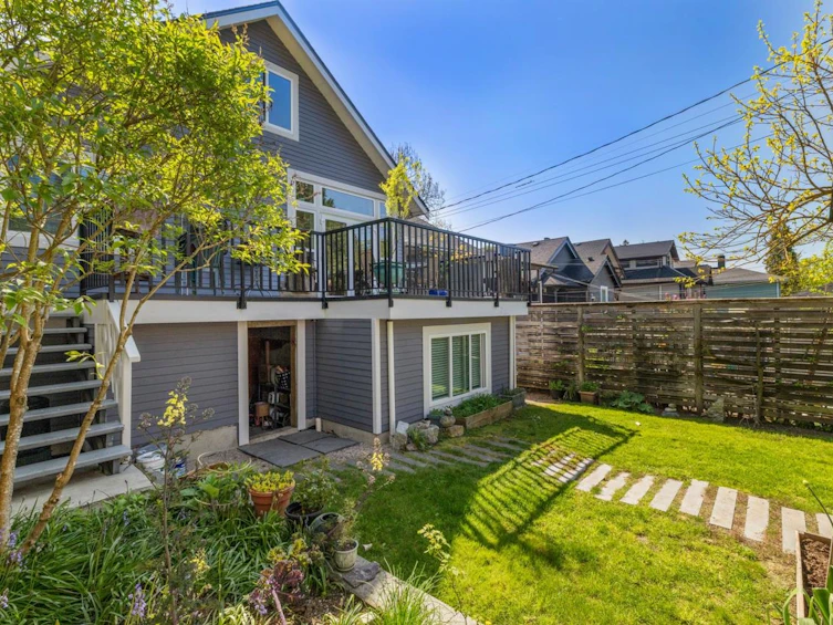 1953 Grant Street, Vancouver, BC, V5L 2Z1 - 33