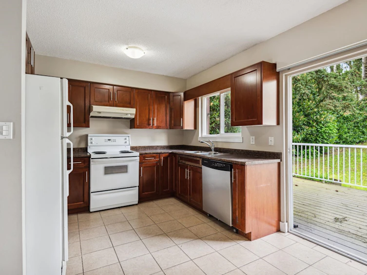 7-322 Begin Street, Coquitlam, BC, V3K 4V9 - 10