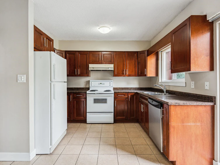 7-322 Begin Street, Coquitlam, BC, V3K 4V9 - 11