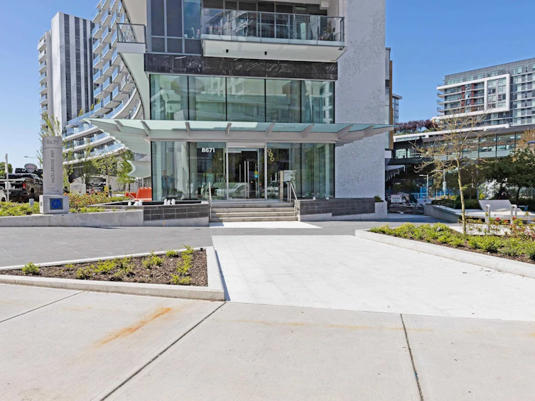 382-8671 Hazelbridge Way, Richmond, BC, V6X 0W9 - 5