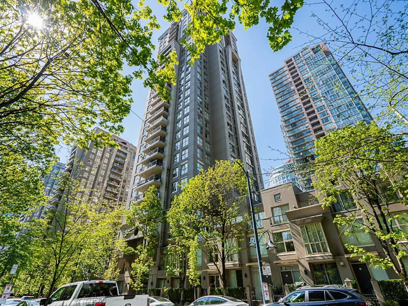 1607 - 969 Richards Street, Vancouver BC V6B 1A8