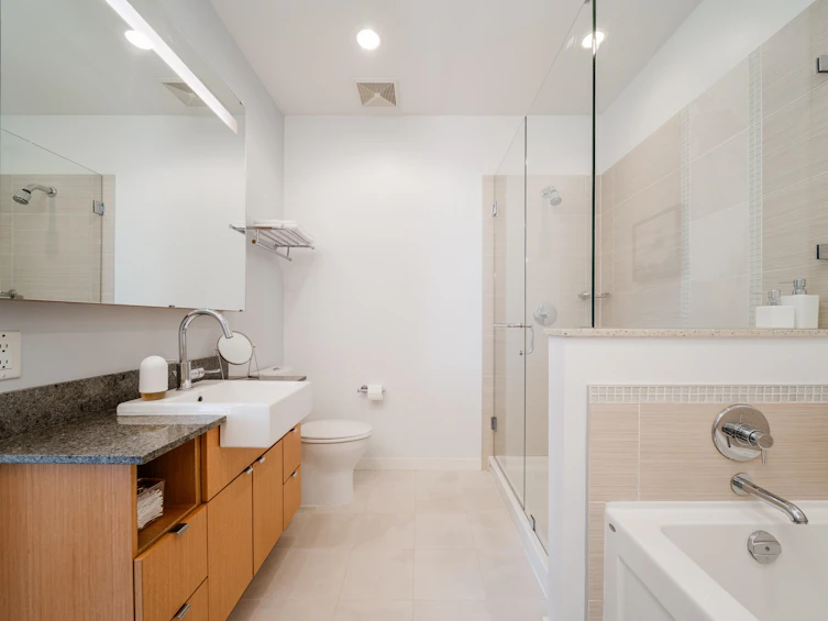 706-1205 Howe Street, Vancouver, BC, V6Z 0B2 - 16