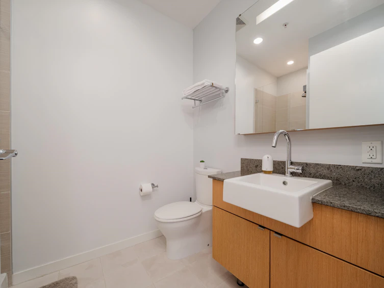 706-1205 Howe Street, Vancouver, BC, V6Z 0B2 - 22