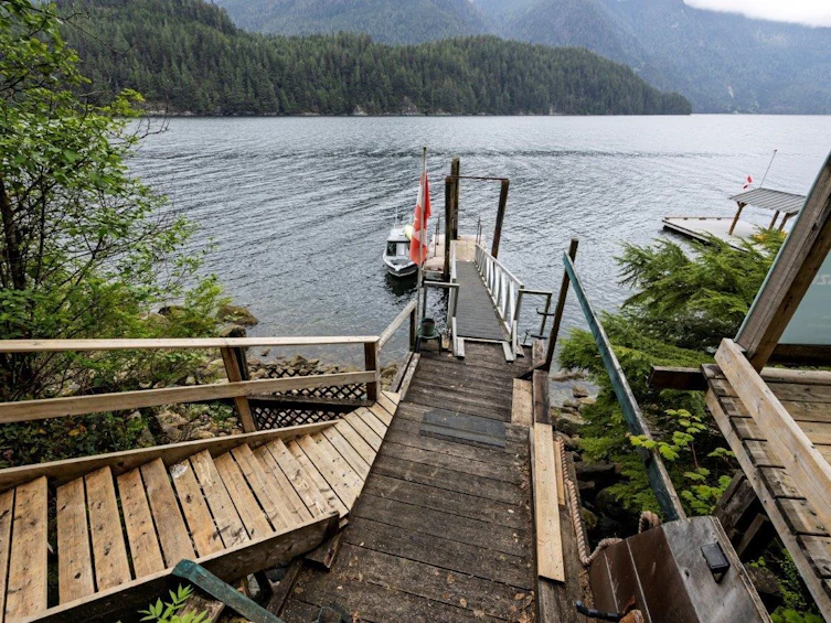 11 East Of Croker Island, North Vancouver, BC - 6