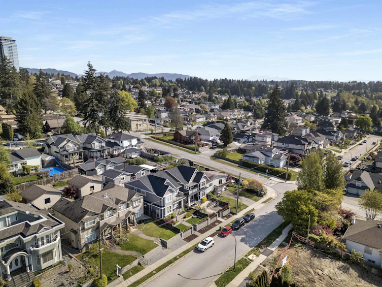 1027 Stewart Avenue, Coquitlam, BC, V3K 2N7 - 35