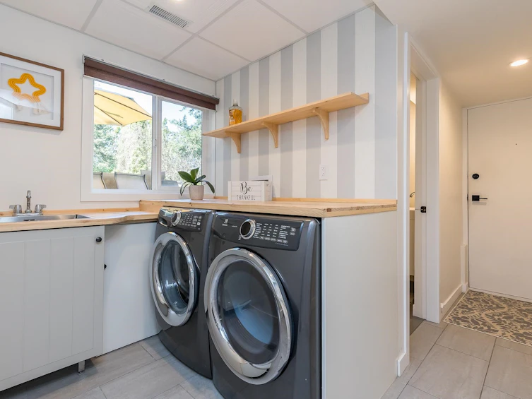 3485 Old Clayburn Road, Abbotsford, BC, V2S 7H5 - 32