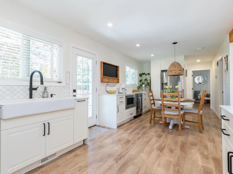 3485 Old Clayburn Road, Abbotsford, BC, V2S 7H5 - 11