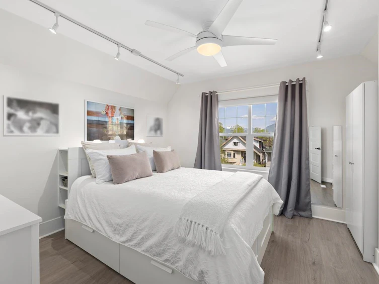 842 E 11th Avenue, Vancouver, BC, V5T 2E6 - 19