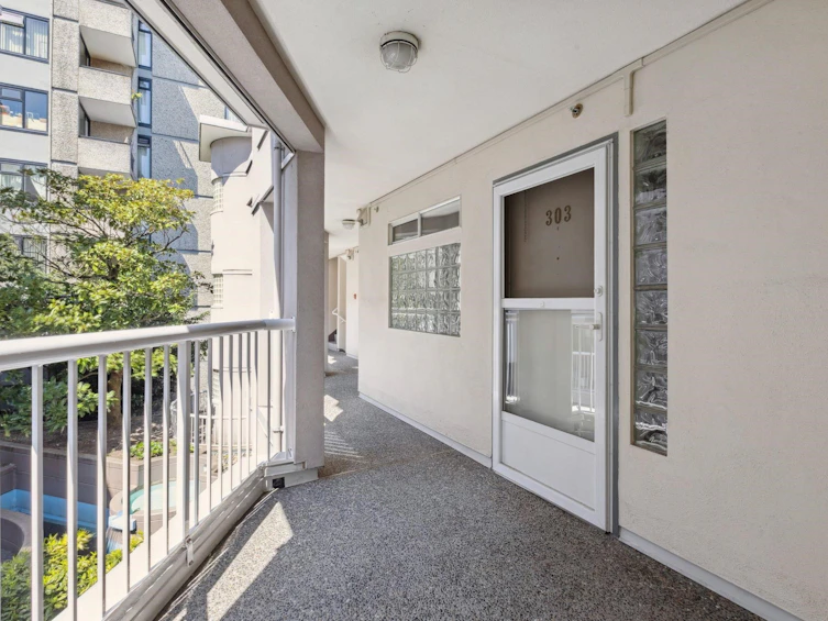 303-1705 Nelson Street, Vancouver, BC, V6G 1M6 - 5