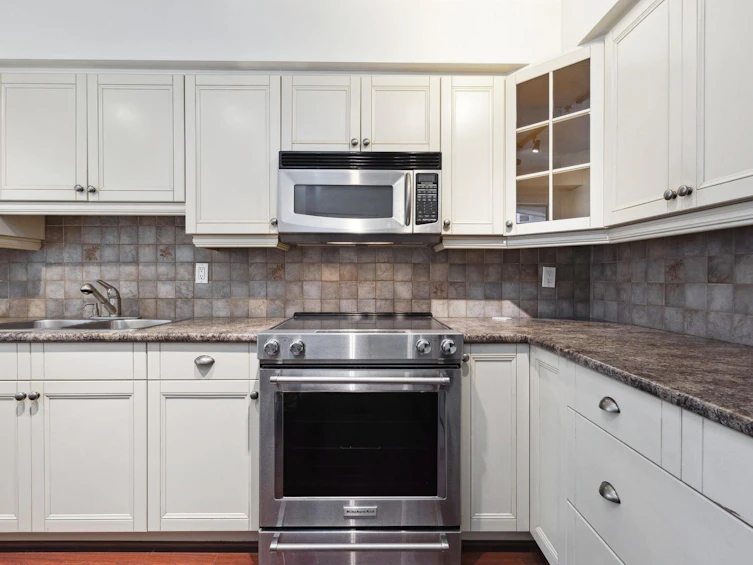 303-1705 Nelson Street, Vancouver, BC, V6G 1M6 - 10