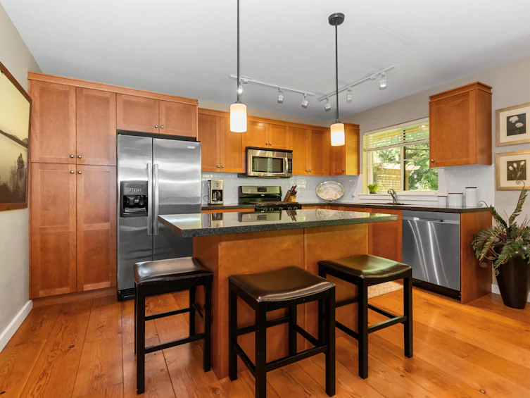 1869 Blackberry Lane, Cultus Lake, BC, V2R 0E1 - 12