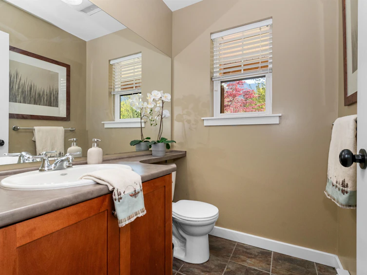 1869 Blackberry Lane, Cultus Lake, BC, V2R 0E1 - 5