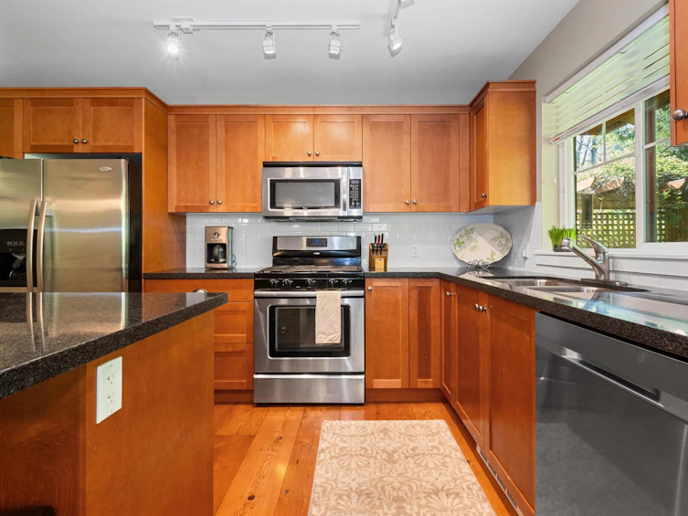 1869 Blackberry Lane, Cultus Lake, BC, V2R 0E1 - 13