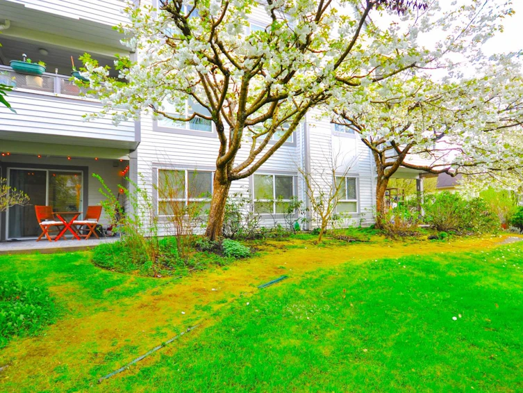 109-7465 Sandborne Avenue, Burnaby, BC, V3N 4W7 - 16
