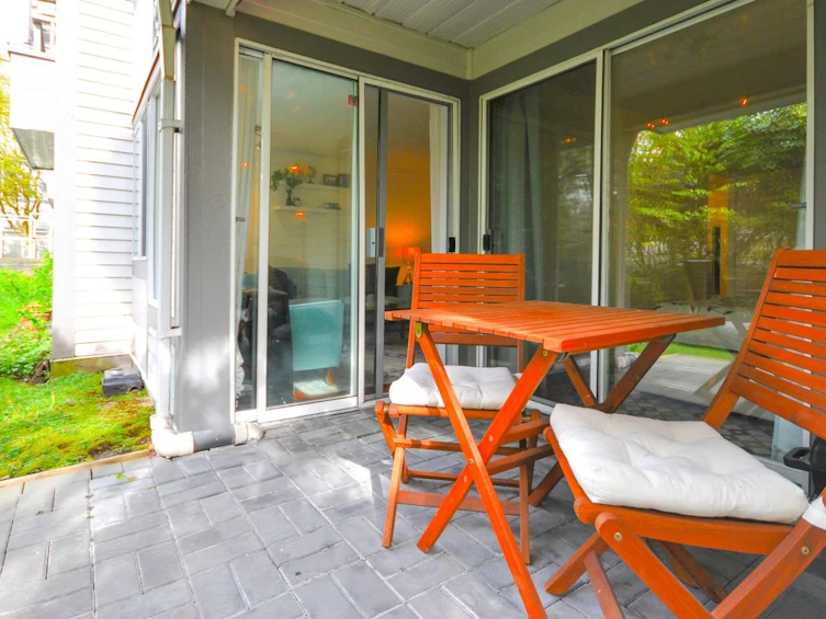 109-7465 Sandborne Avenue, Burnaby, BC, V3N 4W7 - 14