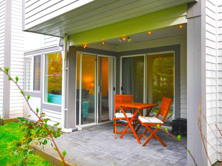 109-7465 Sandborne Avenue, Burnaby, BC, V3N 4W7 - 15