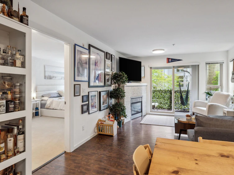 205-9319 University Crescent, Burnaby, BC, V5A 4Y5 - 6
