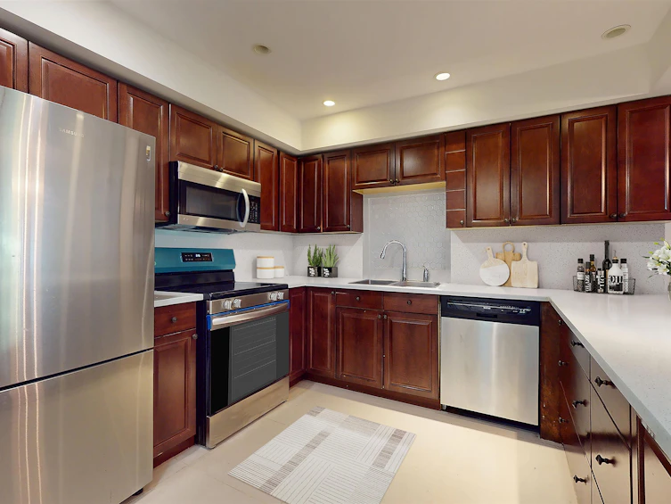 201-4821 Spearhead Drive, Whistler, BC, V8E 1E8 - 3