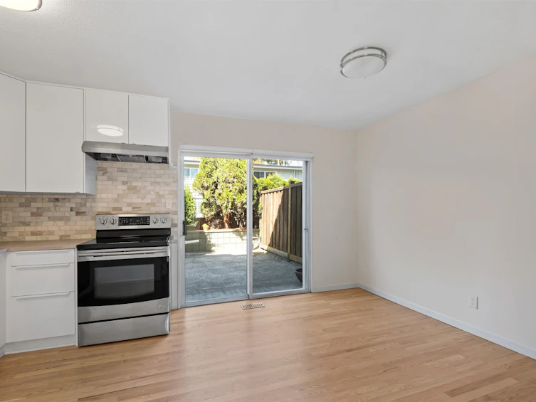 234-9061 Horne Street, Burnaby, BC, V3N 4L2 - 12