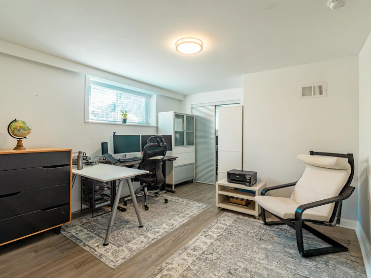 512 W 24th Street, North Vancouver, BC, V7M 2E1 - 28