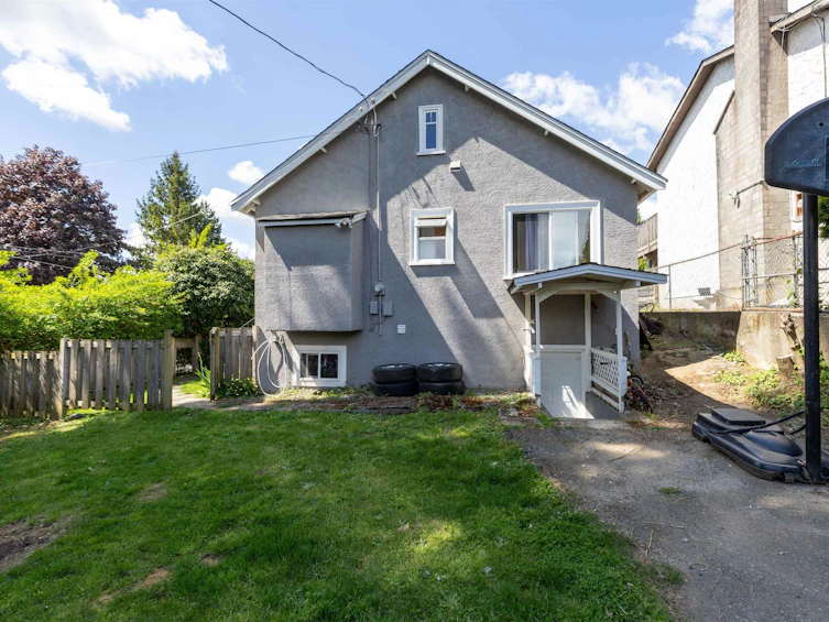 33479 Fifth Avenue, Mission, BC, V2V 1W5 - 3