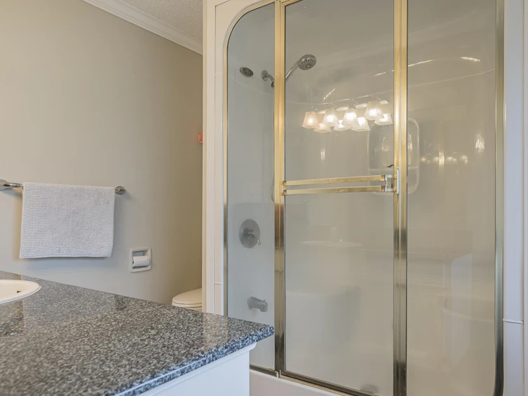 14904 95a Avenue, Surrey, BC, V3R 7T6 - 22