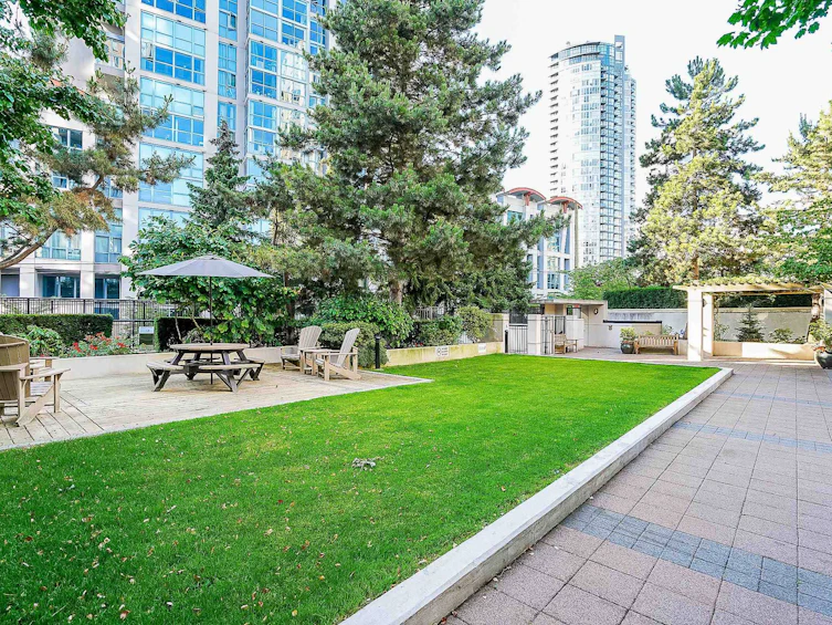 1608-1295 Richards Street, Vancouver, BC, V6B 1B7 - 32