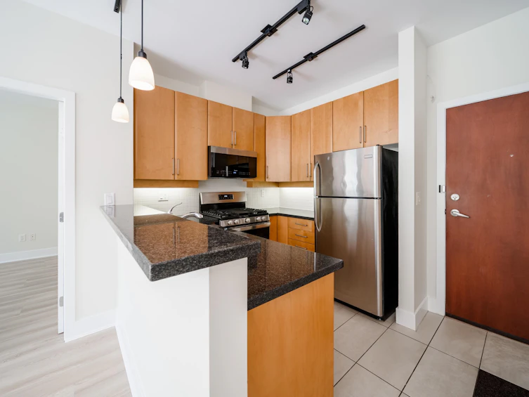 204-2655 Cranberry Drive, Vancouver, BC, V6K 4V5 - 10