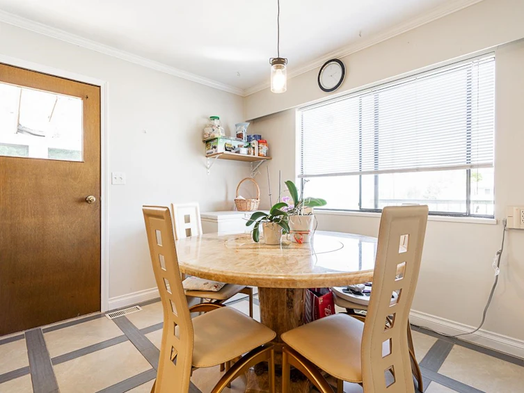 5210 Laurel Street, Burnaby, BC, V5G 1N2 - 13