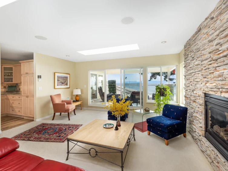 214-1585 Field Road, Sechelt, BC, V7Z 0H1 - 2