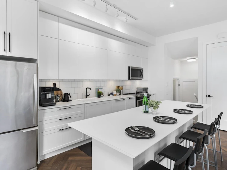 20-17555 57a Avenue, Surrey, BC, V3S 7V2 - 11