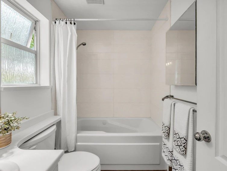 183 W 15 Avenue, Vancouver, BC, V5Y 1X8 - 21