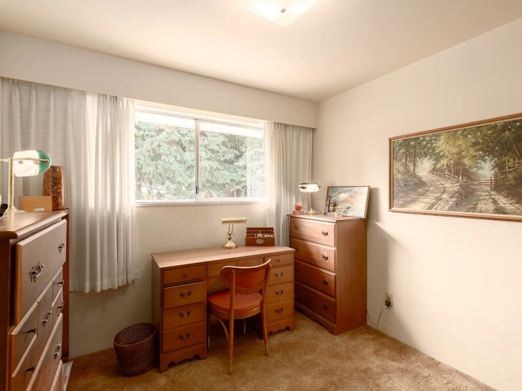 1715 Ross Road, North Vancouver, BC, V7J 1V8 - 13