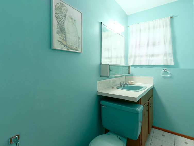 1715 Ross Road, North Vancouver, BC, V7J 1V8 - 28