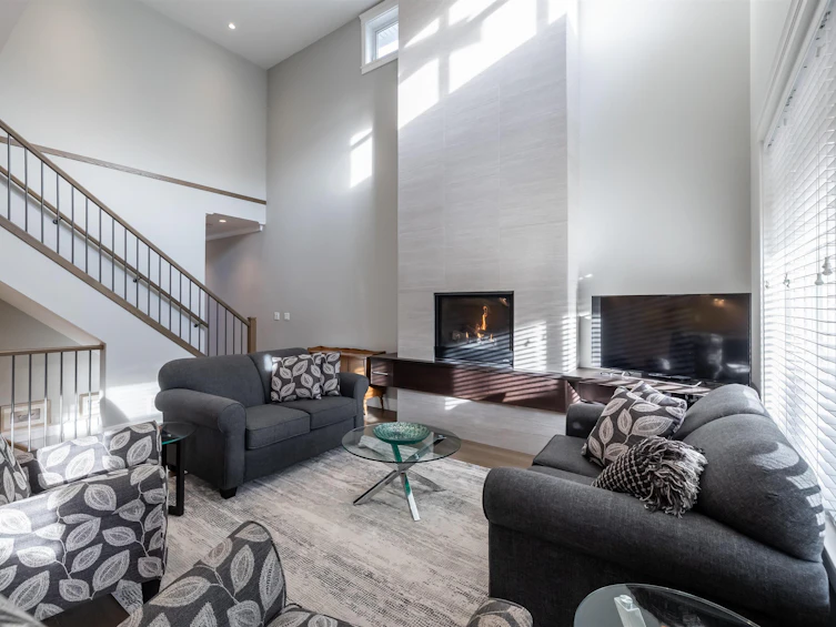 23-15989 Mountain View Drive, Surrey, BC, V3Z 0M9 - 2