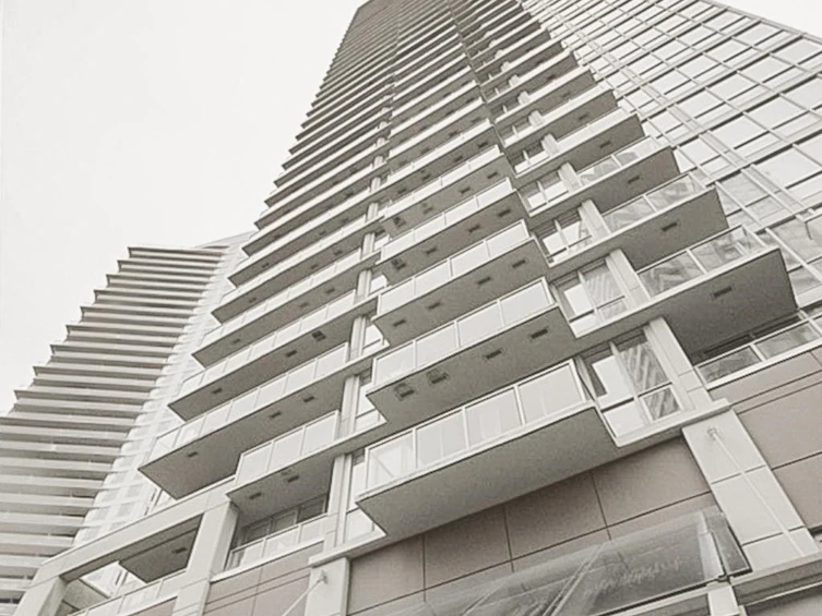 2905-9981 Whalley Boulevard, Surrey, BC, V3T 0G6 - 2