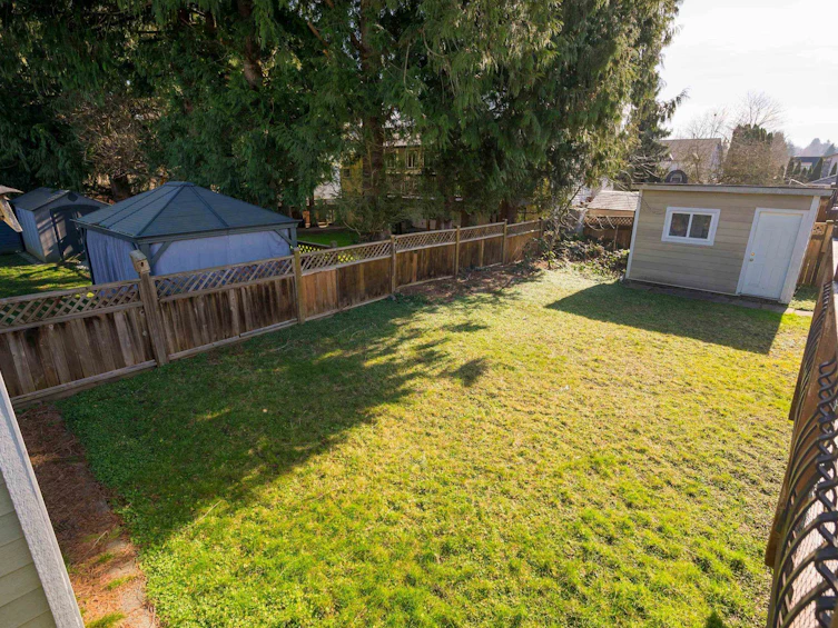 9218 212a Street, Langley, BC, V1M 2B9 - 9