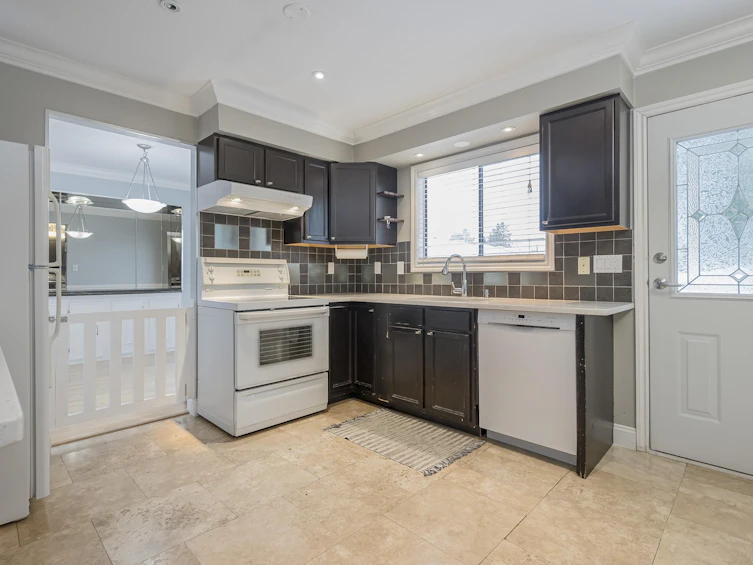 9218 212a Street, Langley, BC, V1M 2B9 - 19