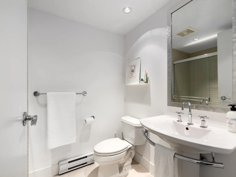 2955 Laurel Street, Vancouver, BC, V5Z 3T4 - 16