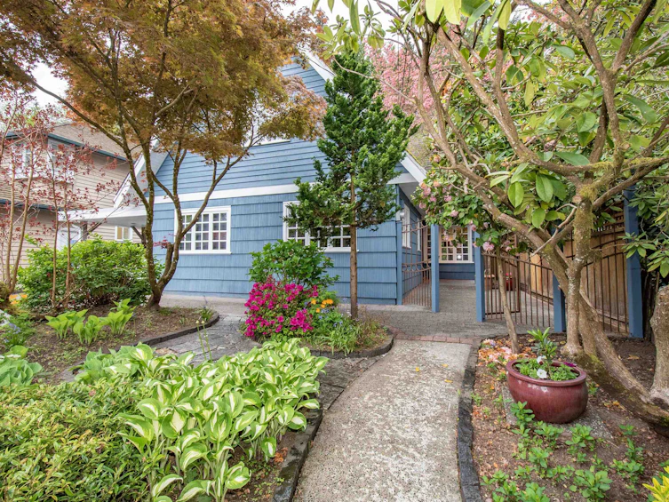 2007 Panorama Drive, North Vancouver, BC, V7G 1V2 - 2