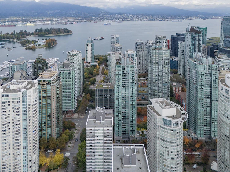 3504-1288 West Georgia Street, Vancouver, BC, V6E 4R3 - 4