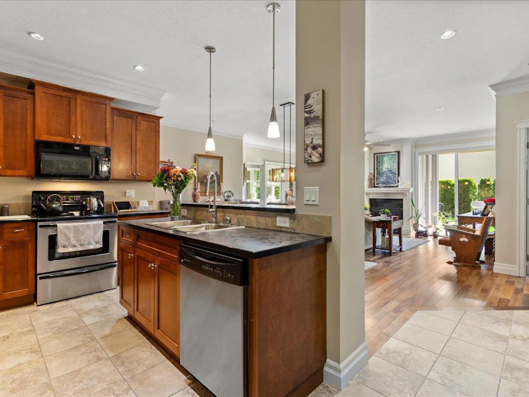 110B-45595 Tamihi Way, Chilliwack, BC, V2R 0G3 - 16